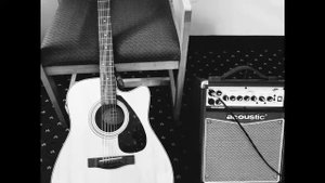 Yamaha FX370C acoustic/ electric guitar