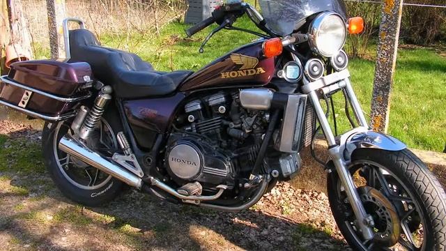 MA VFC HONDA 750 DE 82 смотреть онлайн