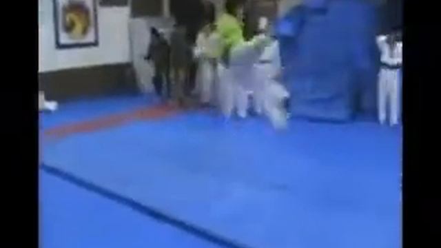 Боец каратэ смотреть онлайн