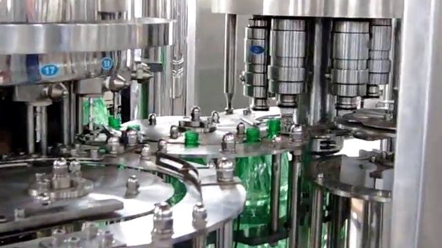 Оборудование розлива газированной воды, укупор ПЭТ
