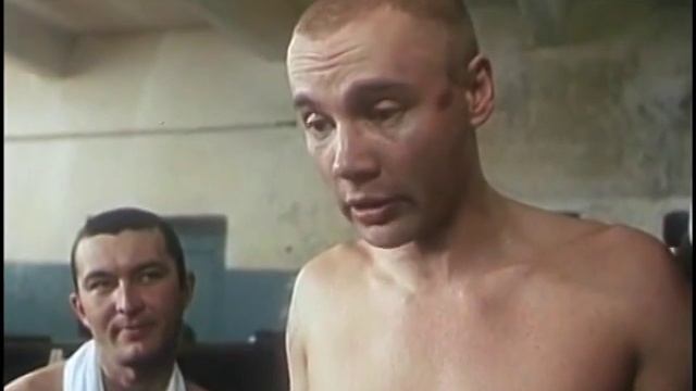 Зима, лето: год долой.Четыре пасхи и домой смотреть онлайн