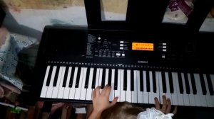 ПРЕКРАСНОЕ ДАЛЕКО НА ПИАНИНО Играем на синтезаторе Гостья из будущего