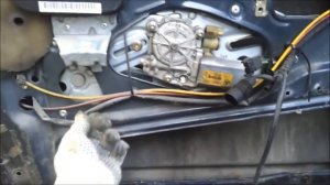 Замена стеклоподъемника W140.