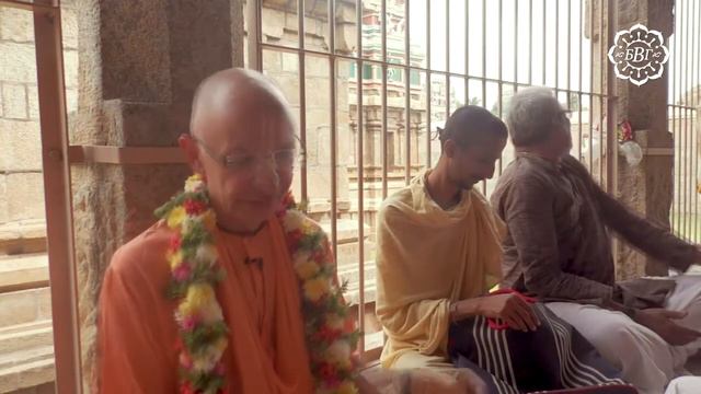 Почему слон, лошадь и корова предстают перед Господом Ранганатхой первыми? смотреть онлайн