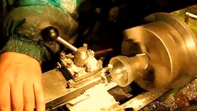 Как НАРЕЗАТЬ РЕЗЬБУ НА БУТЫЛКЕ