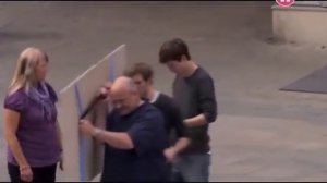 Как легко обмануть человека.