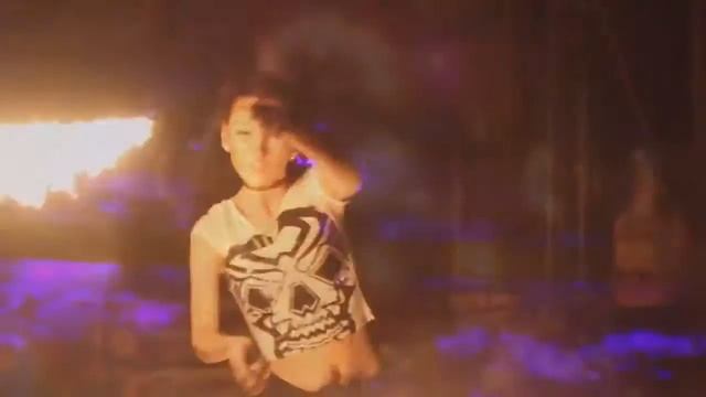 BONFIRE ФАЕР ШОУ ВОЛОГДА ЧЕРЕПОВЕЦ ПИРОТЕХНИЧЕСКОЕ ШОУ АРТИСТЫ ОГНЕННОЕ ШОУЦЕНТР YES СТРИЗНЕВ смотреть онлайн