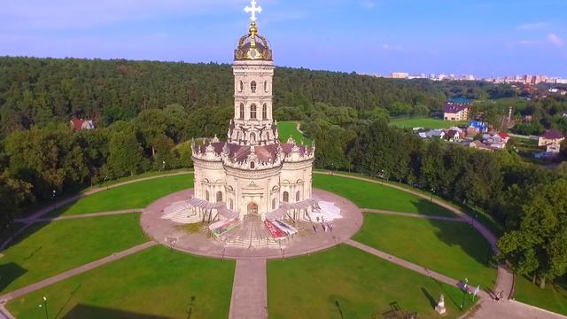 Усадьба Дубровицы. Полет на dji phantom. Отдых в России. Подольск смотреть онлайн