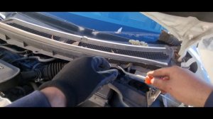 How to remove Renault Koleos front wiper motor H45 ,2008-2015