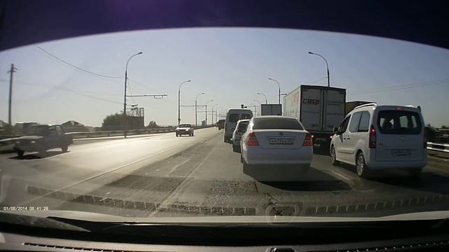 Ужас...Астрахань. Новый мост. Выезд на встречку смотреть онлайн