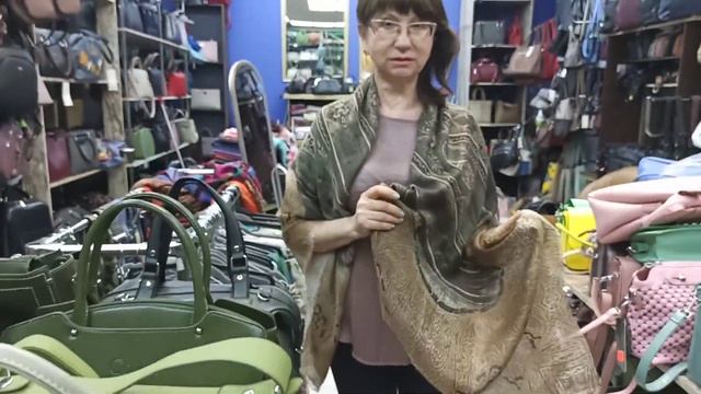 ЛЕТЯЩИЙ ПЛАТОК ? ИДЕАЛЬНЫЙ ПОДБОР СУМОЧКА ЦВЕТ ОЛИВЫ ? #КУПИТЬ смотреть онлайн