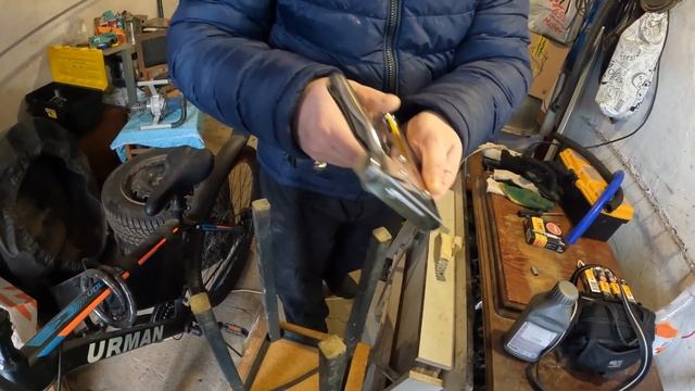 В гараж за степлером.Ремонт гладильной доски. смотреть онлайн