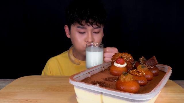 ASMR 달달구리 꿀약과?개성주악 올린 티라미수 파티팩 먹방~!! Sweet Tiramisu With Korea Dessert Honey Yakgwa? MuKBang~!!