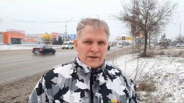 Во всех районах Волгограда продолжают устранять последствия непогоды
