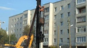 Работа сваебойки СП49.