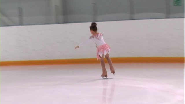 София Илларионова - 08.03.2018 - наши вторые соревнования - 5 место смотреть онлайн