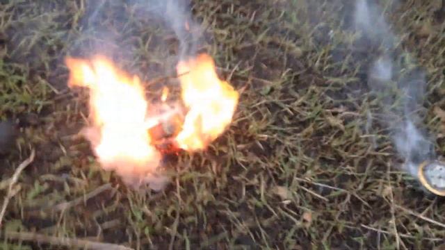 Воск+Селитра+Сахар=дымовая шашка! смотреть онлайн