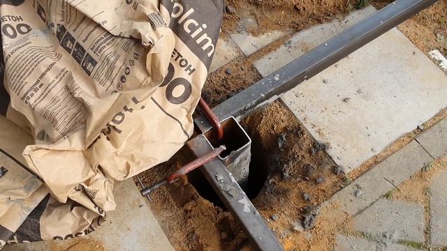 168 Делаем навес  Установка столбов в землю по новой технологии 3