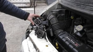 Вода в ГУР - Откуда? Эмульсия в бачке ГУРа Ford Tranzit FY 2000-2006 DI/TDI 2.0