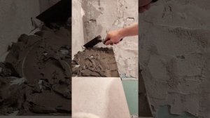 Как правильно приклеить стык на плитке под 45°