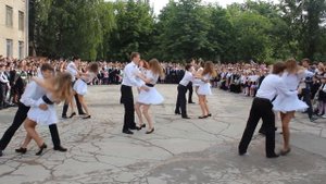 Танец на последний звонок