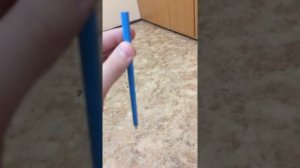 Кидаю карандаш на уроке