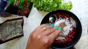 Брусничный соус без уксуса, без вина. Соус к мясу. Быстрый рецепт брусничного соуса Шведский соус