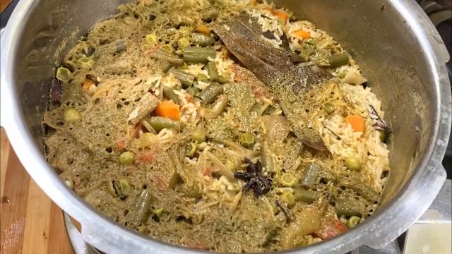 சீரக சம்பா வெஜிடபுள் பிரியாணி மஷ்ரூம் மசாலா | Seeraga Samba Veg Biryani In Tamil | Vegetable Biryan смотреть онлайн