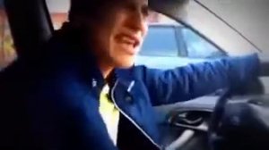 Честный - улетаю ( поёт в машине )