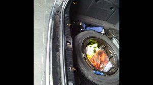Снятие обшивки и ремонт проводки крышки багажника - Mercedes W211 E-class