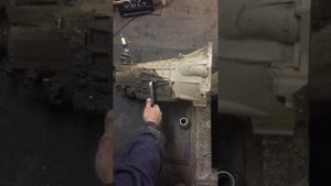 Снял кпп Нива-21214. #трансмиссия #ваз #выжимной