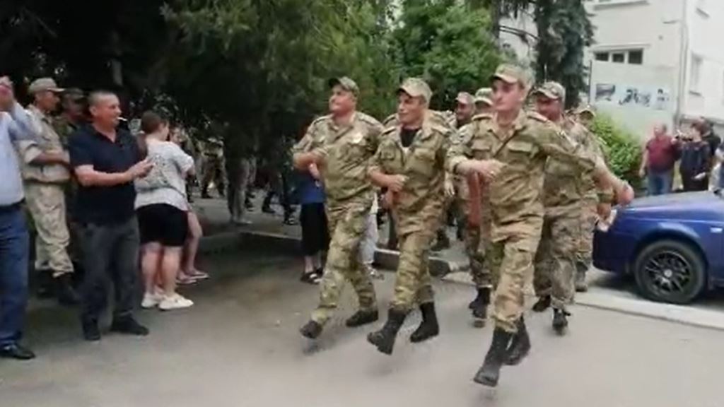 Бойцы Росгвардии возвращаются с фронта