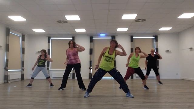 Stay (Don´t go away) by David Guetta, Zumba Fitness Warm up смотреть онлайн