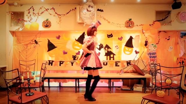 Happy Halloween Mirror Dance смотреть онлайн
