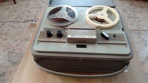 Магнитофон Брянск из СССР 1968 год выпуска.