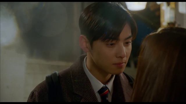 Романтичный момент из дорамы «Истинная красота» смотреть онлайн