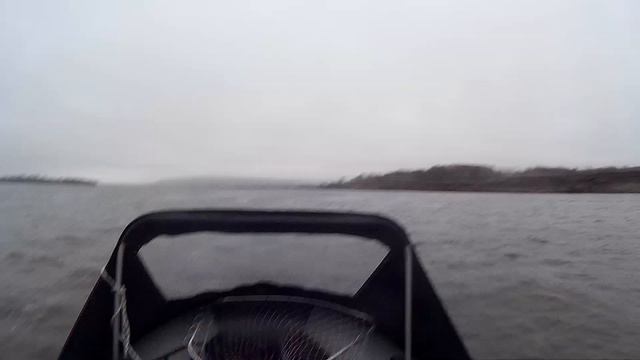 ЛОДКА ФЛАГМАН ДК 320 в приличный ветер . смотреть онлайн