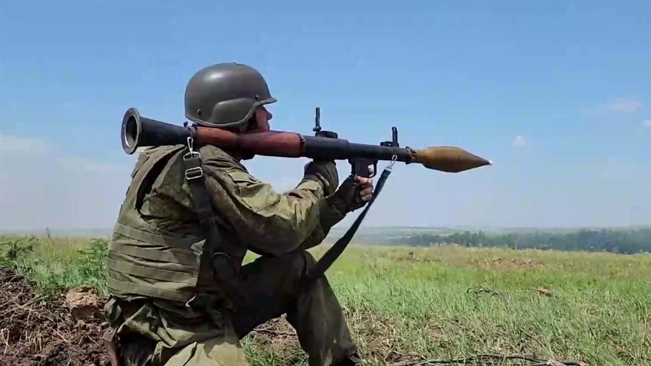 Истории бойцов, которые сменили гражданские профессии на военные и остановили "контрнаступ"