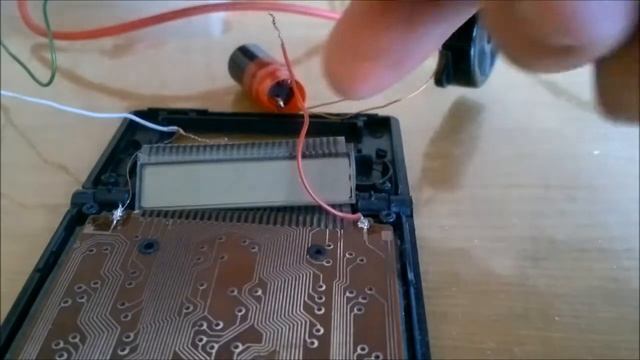 КАЛЬКУЛЯТОР РАБОТАЕТ БЕЗ БАТАРЕЕК