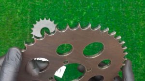 Звездочки под 520 цепь(Мотоциклетная цепь 15.875 шаг) 42 и 19 зубьев. Контакты в описании.