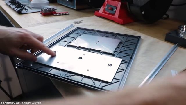 9 Ютуберов с Самыми Уникальными Кнопками в Мире смотреть онлайн