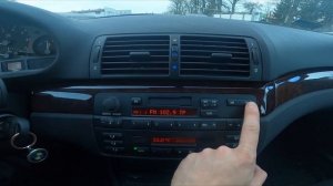 How to Change Radio Frequency in BMW Series 3 E46 ( 1998 - 2007 ) | Switch Between AM/FM