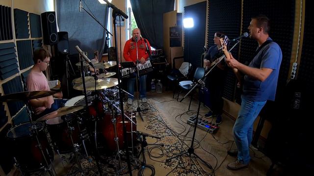 Моя бабушка курит трубку смотреть онлайн