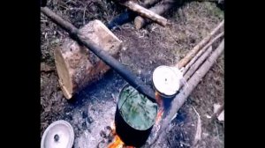Жизнь в тайге видео/ Между строительством избушки-2