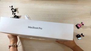 Unbox MacBook Pro M1 (space gray) ?