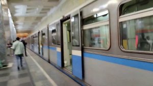 На прибывающий поезд сторону станции Бульвар Рокоссовского посадки нет!!!///8 Июля 2023