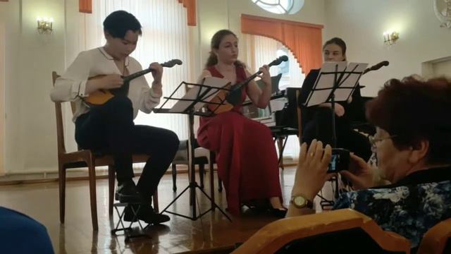 Ли Надежда "Anamorphosis" (2018) смотреть онлайн