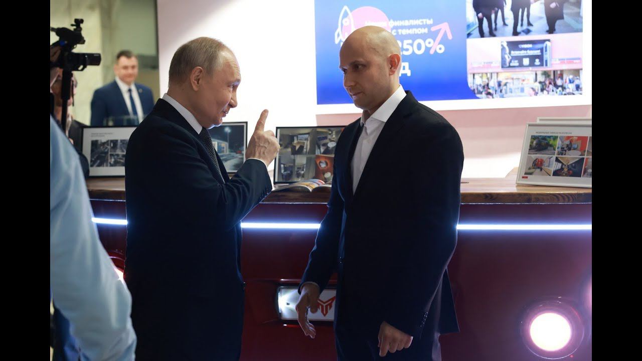 Встреча Президента России и учредителя компании МОБИТРАК смотреть онлайн