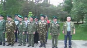 Погоны с честью носим мы зелёные