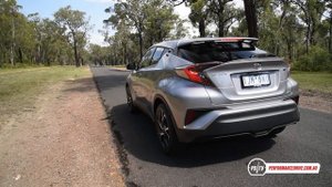 2017 Toyota C-HR (1.2T) 0-100km/h & engine sound